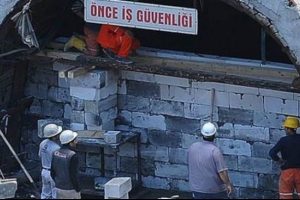 G&ouml;zler iş sağlığı ve g&uuml;venliği uzmanlarında