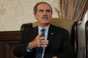 "Bursaspor'un Sneijder gibi oyuncuları getirmesi gerekiyor"