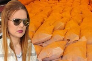 Demet Akalın Soma'ya bir tır daha yolladı...