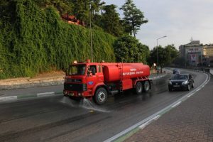 B&uuml;y&uuml;kşehir ana caddeleri serinletiyor