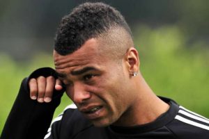 Ashley Cole ile Chelsea'nin yolları ayrılıyor
