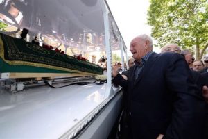 Ali Şen'in torunu Alp Ali Şen toprağa verildi