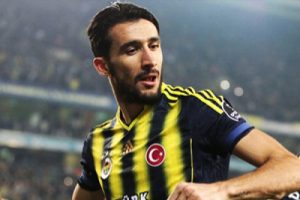Mehmet Topal bı&ccedil;ak altına yattı