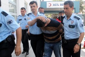 &Ccedil;arşaflı hırsızın oyunu tutmadı
