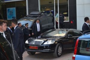 Başbakan Erdoğan eski doktorunu ziyaret etti