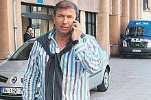 Tanju &Ccedil;olak'ın l&uuml;ks aracına el konuldu