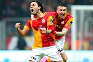 Sel&ccedil;uk ve Burak s&ouml;zleşmeyi uzattı