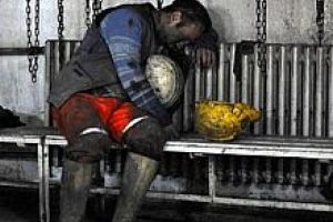Soma'lı madenciler &ccedil;alışmama kararı aldı