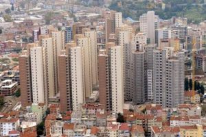 Kredili konut satışları y&uuml;zde 42,5 d&uuml;şt&uuml;