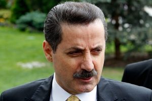 Bakan &Ccedil;elik'in sağlık durumu iyiye gidiyor