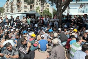 Soma'da maden iş&ccedil;ileri toplu halde istifa etti