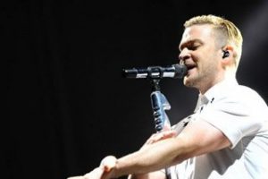 Justin Timberlake Soma i&ccedil;in şarkı s&ouml;yledi...