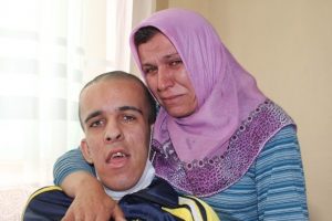 Sağlığına kavuşabilmesi 2 bin 400 liraya bağlı