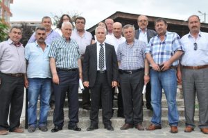 Bozbey, G&ouml;r&uuml;kle'de muhtarlara kulak verdi