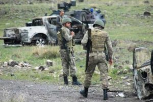 PKK askere ateş a&ccedil;tı