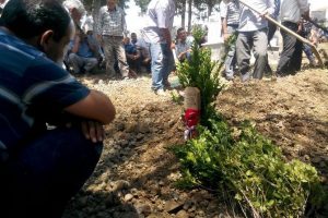 Vahşet! Hamile eşini d&ouml;ve d&ouml;ve &ouml;ld&uuml;rd&uuml;