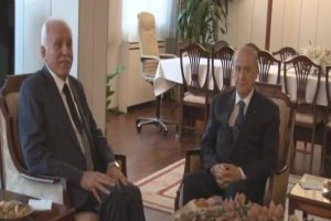 Bah&ccedil;eli Kamalak ile bir araya geldi