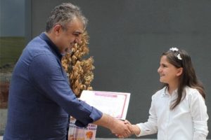 İlkokul &ouml;ğrencisi akıllı lens tasarladı
