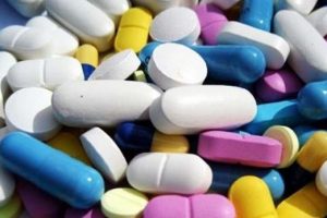 "Antibiyotikler AIDS'ten bile tehlikeli"