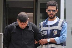 &Ouml;nce g&uuml;ven kazanıp sonra dolandırdılar