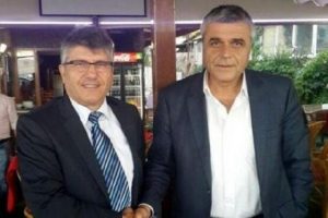 Akhisar Belediyespor'da Ak&ccedil;ay imzayı attı