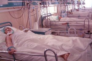Bursa'da &ouml;l&uuml;m d&ouml;şeğindeki hastalara klima şoku! - &Ouml;ZEL HABER