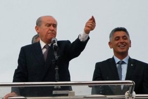 "Bir belediye başkanlığı i&ccedil;in aramızı bozmayız"