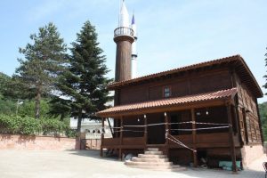 Bursa'da 130 yıllık cami 10 yıl sonra a&ccedil;ılıyor