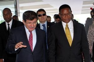 Dışişleri Bakanı Davutoğlu, Tanzanya'da