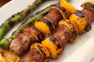 Kebabın d&uuml;nya haritasını &ccedil;ıkardı!
