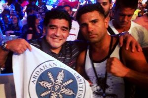 Erkan Varol kemerini korudu