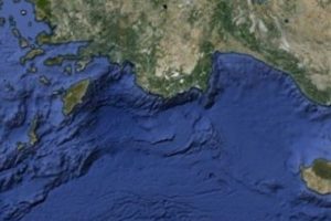 Akdeniz'de 4.4 b&uuml;y&uuml;kl&uuml;ğ&uuml;nde deprem