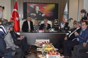 Arın&ccedil;'tan hayırlı olsun ziyareti
