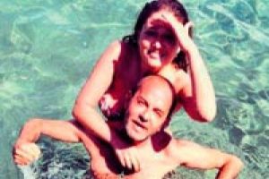Nurg&uuml;l Yeşil&ccedil;ay'ın bodrum sefası...