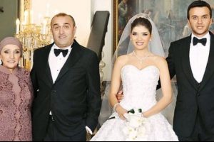 Abdurrahim Albayrak oğlunu evlendirdi
