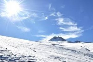 Erciyes Dağı'na kar yağdı