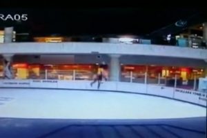AVM'de dehşet saniye saniye g&ouml;r&uuml;nt&uuml;lendi!