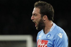 Barcelona Gonzalo Higuain'i istiyor