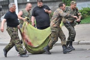 Ukrayna Lugansk'ı bombaladı