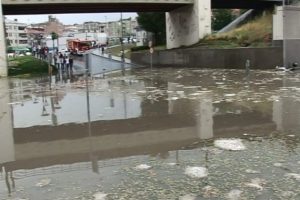 İstanbul'da hayat fel&ccedil; oldu!