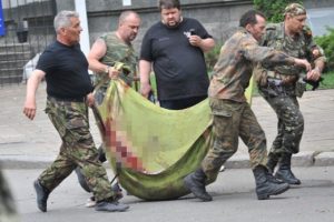 Ukrayna Lugansk'ı bombaladı
