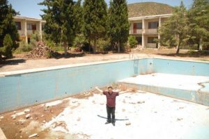 L&uuml;ks otel barınak oldu