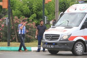 Kırmızıda duramadı: 1 yaralı