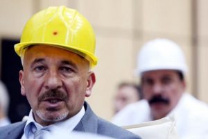 Meclise baretleriyle geldiler
