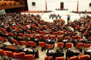 AK Parti d&uuml;ğmeye bastı: Teklif Meclis'te