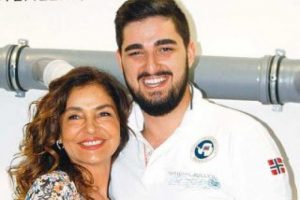 Derya Tuna m&uuml;zik şirketi kurdu...