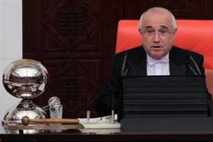 &Ccedil;i&ccedil;ek'ten Erdoğan &ouml;nergesine iade