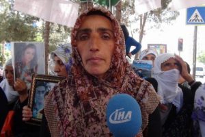 O anneden Demirtaş'a: "Kedi yavrusunu satmaz..."