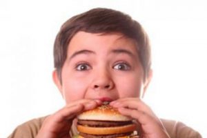 Boşanma obeziteye s&uuml;r&uuml;kl&uuml;yor