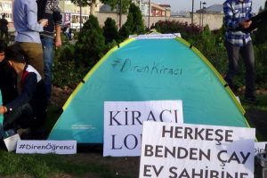 &Ouml;ğrencilerden &ccedil;adırlı protesto